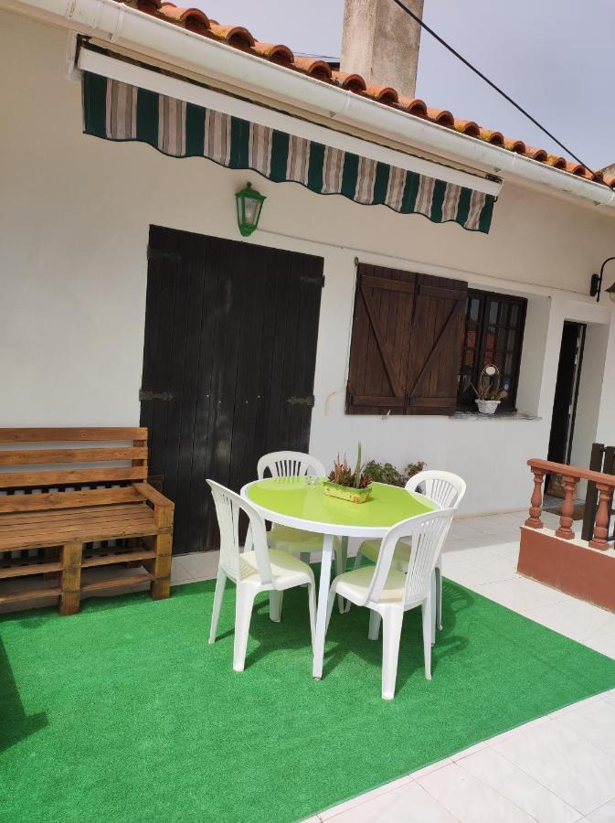 Lemos Family Beach House Nazaré Exterior photo