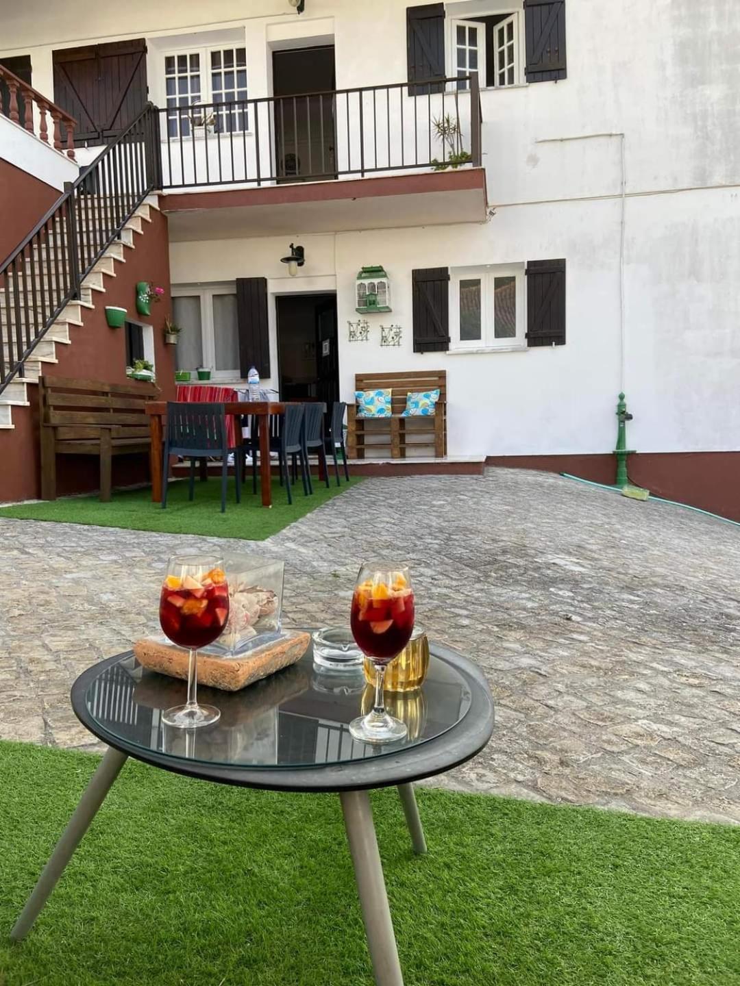 Lemos Family Beach House Nazaré Exterior photo
